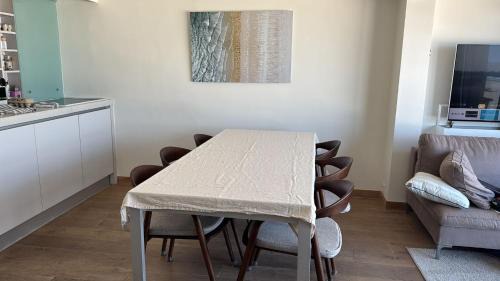 Duinbergen Apartment | Seafront apartment 2 bed Duinbergen