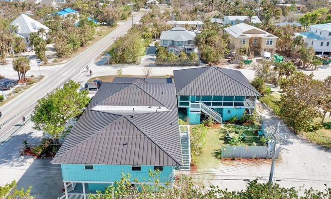 Sanibel Apartment | Seahorse Suites #4. A Perfect Beach Getaway!