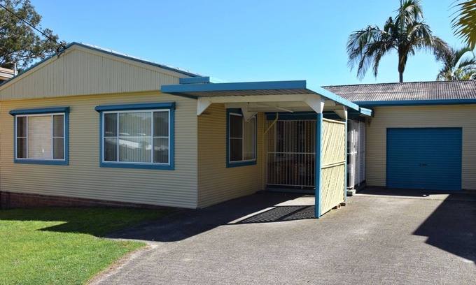South West Rocks Cottage | Seamist Cottage - Pet Friendly