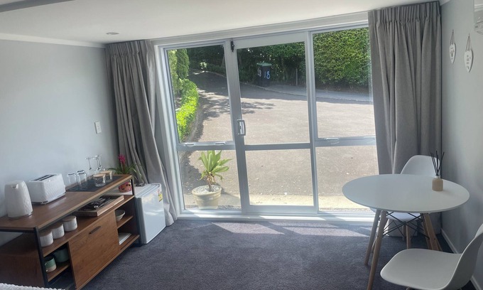 Tauranga South Apartment | Searching for the perfect escape after a day of adventure or exploration?