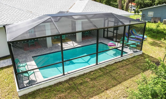 Port Charlotte Apartment | Seascape Duplex: Unit 1980, Heated Pool, New Build