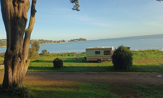 Locquirec House | Seaside caravan in Brittany