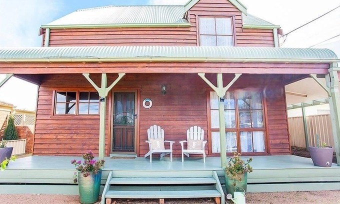 Callala Bay Cottage | Seaside Cottage - Cosy and Tranquil