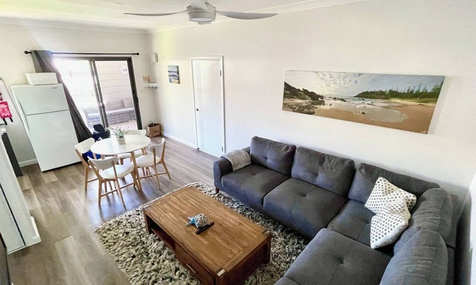 Port Macquarie Apartment | Seaside Escape - AVAILABLE WEEK 1 NSW SCHOOL HOLIDAYS -Create Family Memories