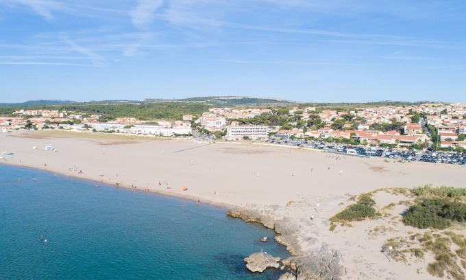 Saint-Pierre-la-Mer House | Seaside Escape: Spacious Balcony Units Next to Narbonne Beach | Pet-Friendly