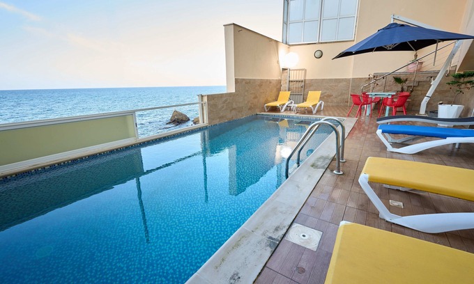 Algiers Apartment | Seaside, foot in the waternCapcax residence 6