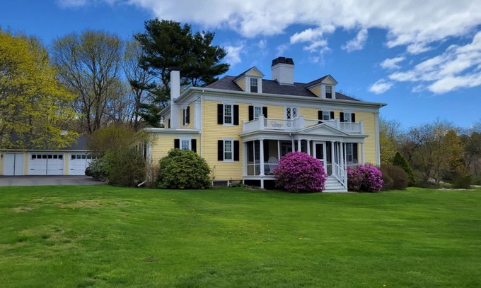 Cape Neddick House | Seaside Grandeur: 5-Bedroom Oceanview Cottage with Timeless Charm