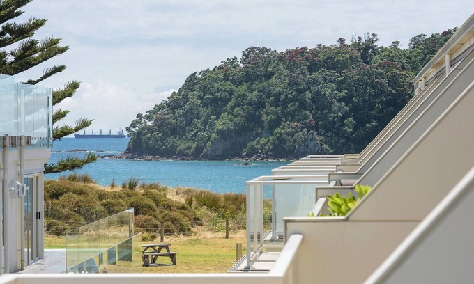 Mount Maunganui Cottage | Seaside Marine - Mt Maunganui Holiday Home