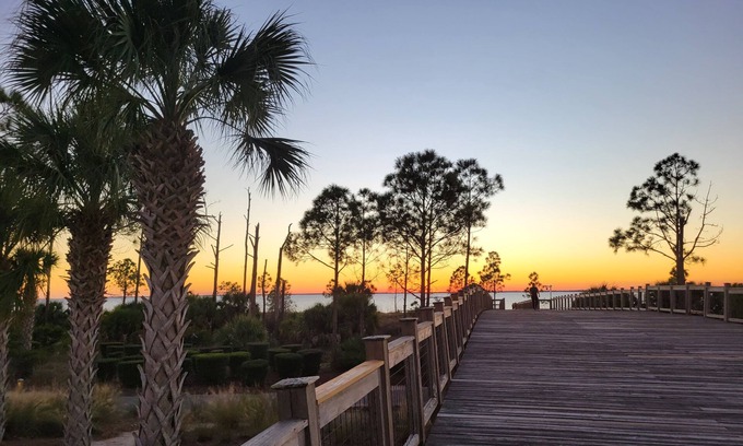 Port St. Joe Apartment | Seaside Retreat - resort setting with beach and pool access