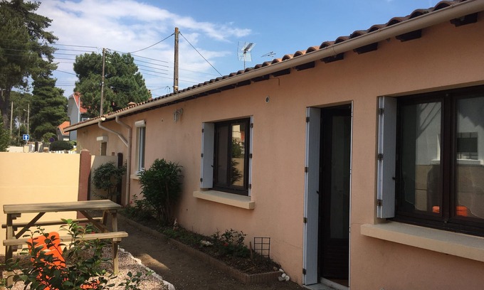 Saint-Brevin-les-Pins House | Seasonal rental for 2 to 4 people near the sea and shops