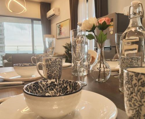 Central District Apartment | seaview beach 4-13pax CIQ 5mins johor bahru KSL MIDVALLEY