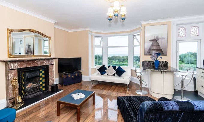 South Shields Apartment | Seaview Retreat - Breathtaking coastal views, 2 bedroom apartment