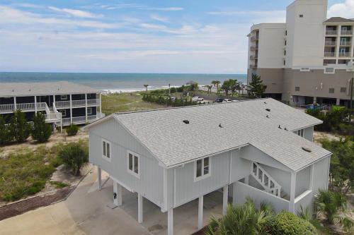 Shell Island House | Seaview Unit B by Sea Scape Properties