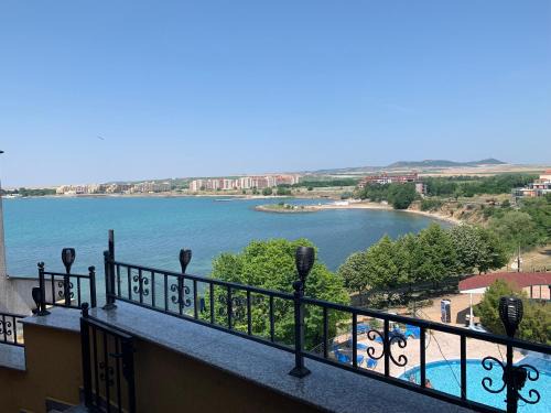 Aheloy Apartment | Seaview Young Family - Семейство на Черно море