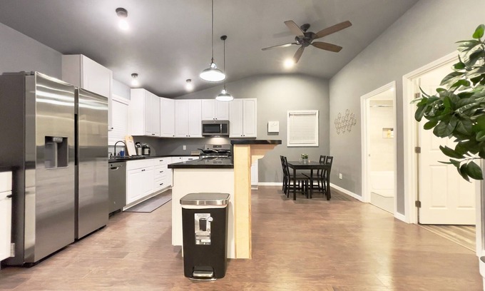 Lancaster Other | Secluded 3BR Farm House Oasis in Quartz Hill