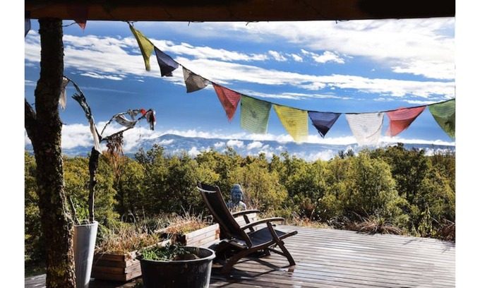 Simiane-la-Rotonde House | Secluded artist's house + indoor pool