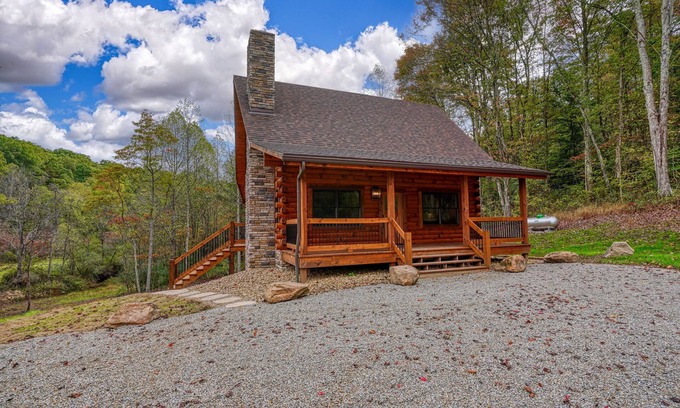 Logan Cabin | Secluded Cabin in Beutiful Hocking Hills