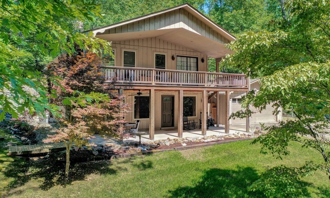 Bonnerdale House | Secluded Lodge 5 minutes from Lake Ouachita