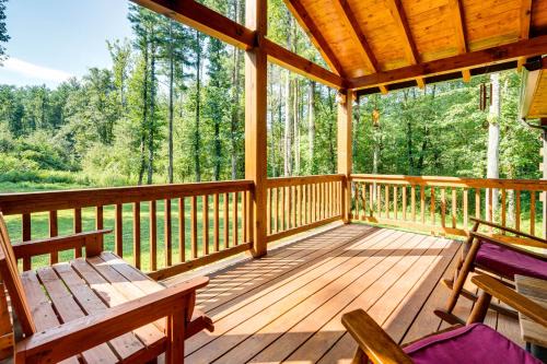 Hendersonville House | Secluded, Private! Forested Hendersonville Retreat