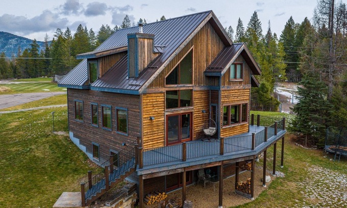 Martin City House | Secluded River Retreat 8 minutes from West Entrance to Glacier National Park.