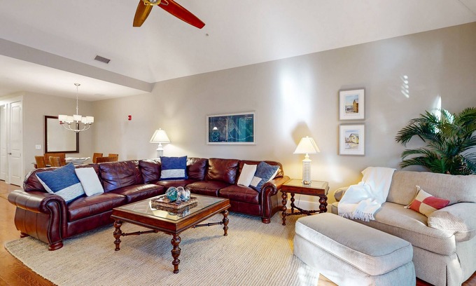 St. James Condo | Second-floor condo with private balcony, AC, & W/D - walk to marina