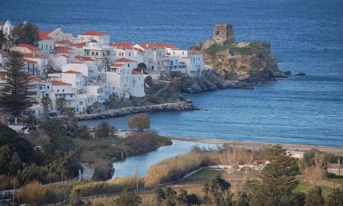 Paleopolis Apartment | Secret Valley of Chora 5 mins to Beach