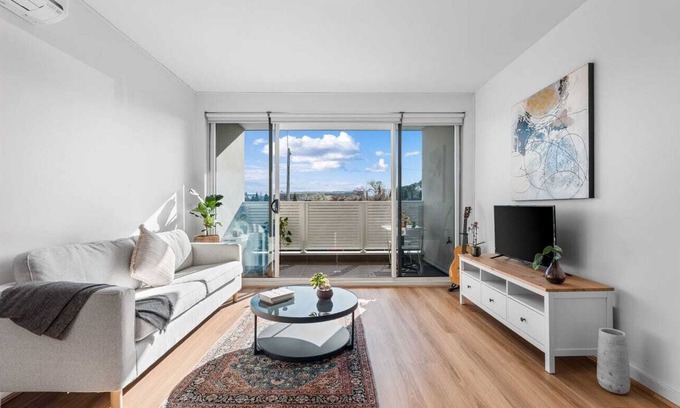 Ormond Apartment | See the light