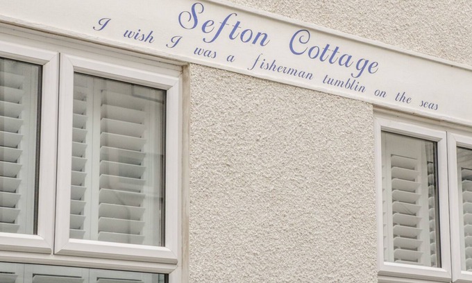 Deganwy Cottage | Sefton Cottage