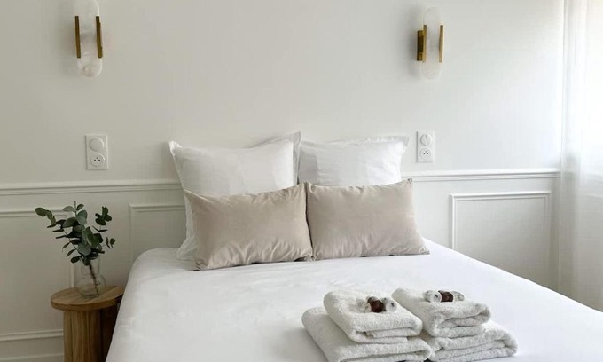 Combs-la-Ville Apartment | Sejour royale avec Netflix - Senart - 001 - 002