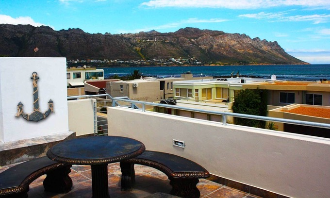 Gordons Bay Central House | Self-catering Accommodation in Gordons Bay, Cape Winelands