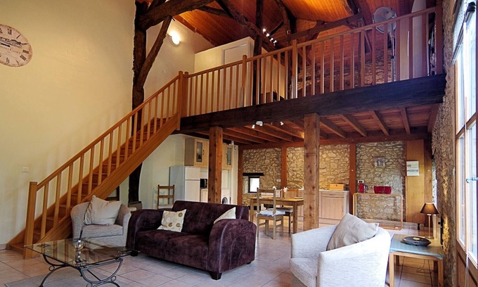 Roumagne Other | Self catering Holiday Gites with Wifi - Le Grand Pin