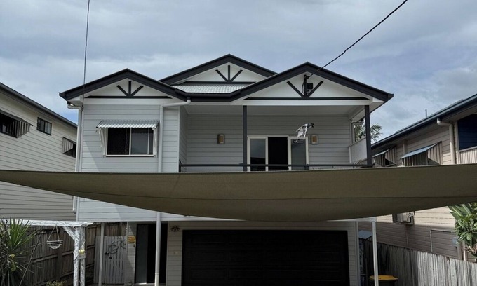 Murarrie House | Self Contained Ground Level Apartment