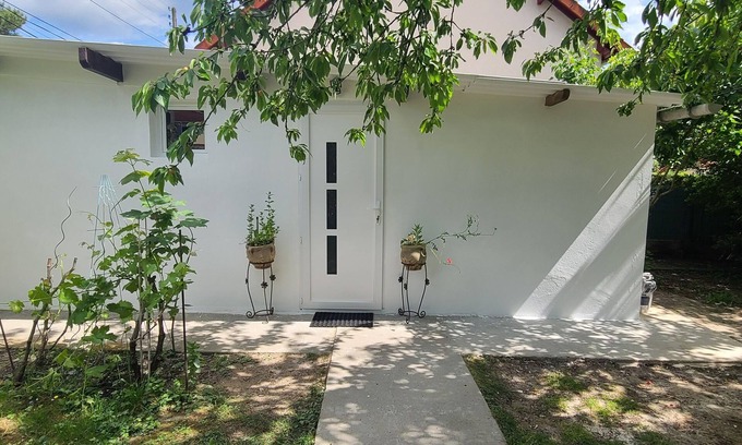 Athis-Mons Apartment | Self-contained studio near Orly airport and Paris