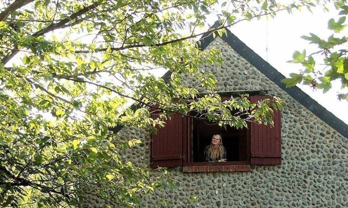 Willies Cottage | Semi-detached house in Willies with private garden and children's games