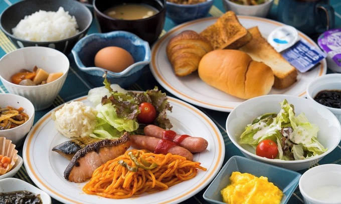 Hakata-ku Hotel | Semidouble room smoking breakfast buffet separ/Fukuoka Fukuoka