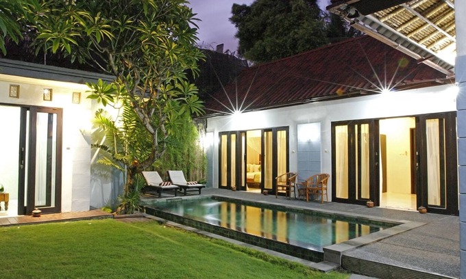 Dyanapura Villa | Seminyak 3 Bedroom Pool Villa, Housekeeping Staff