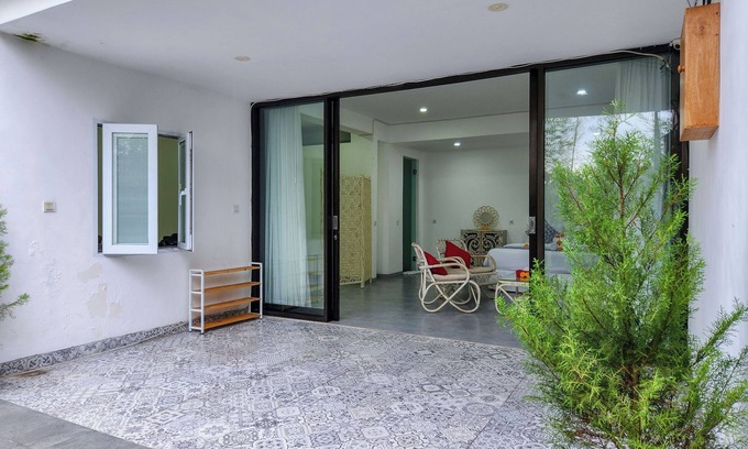 Kerobokan Apartment | Seminyak Getaway – Comfortable 1BR Studio