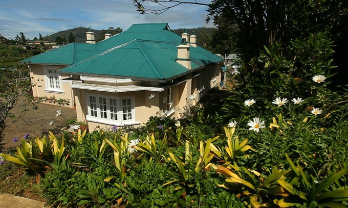 Hawa Eliya Villa | Senani Colonial Holiday Bungalow/discount of 25% for weekly stay