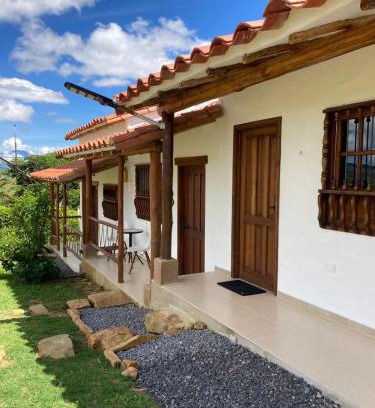 San Gil House | Sendero de la Laja Cabaña 1