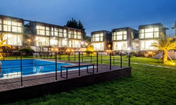 Seogwipo City House | Seogwipo Donnaeko Pension