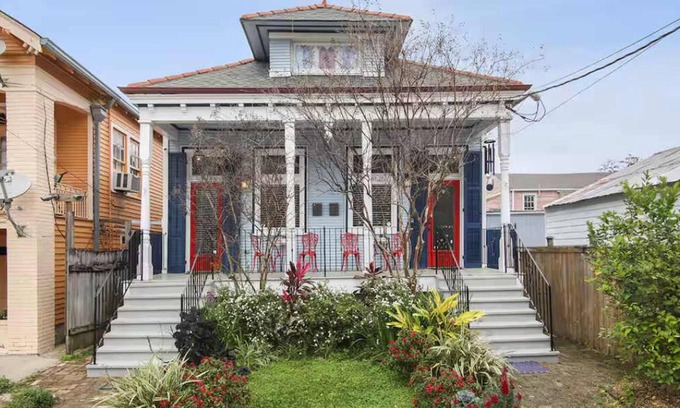 Mid-City House | Sep Discounts! New Listing Heart of MidCity3bd2ba
