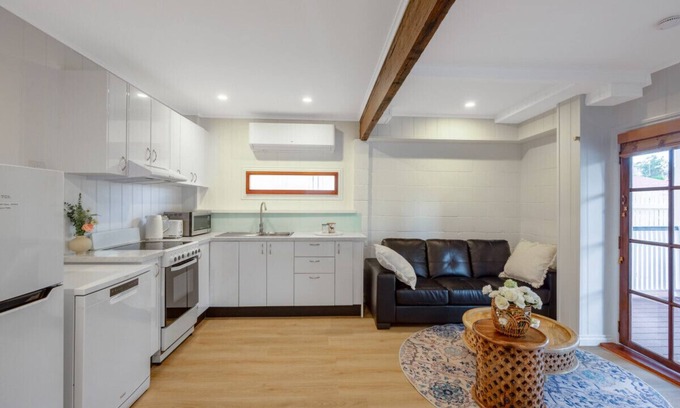 Highgate Hill House | Serene 3-Bedroom Inner-City Retreat @Highgate Hill