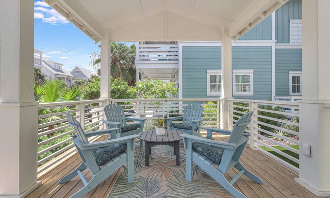Cinnamon Shore House | Serene, 3-BR Coastal Home@Cinnamon Shore North By Beach, Lake & Luxe Pool!