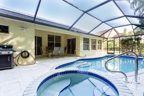 Fountain Lakes House | Serene & Attractive Heated Pool Spa Home