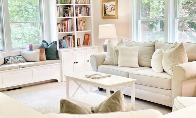 Moscow House | Serene & Cozy 3BR Home w/Large Deck on River