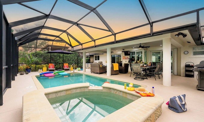 Marco Island House | Serene Marco Island with Heated Pool & Jacuzzi 6272