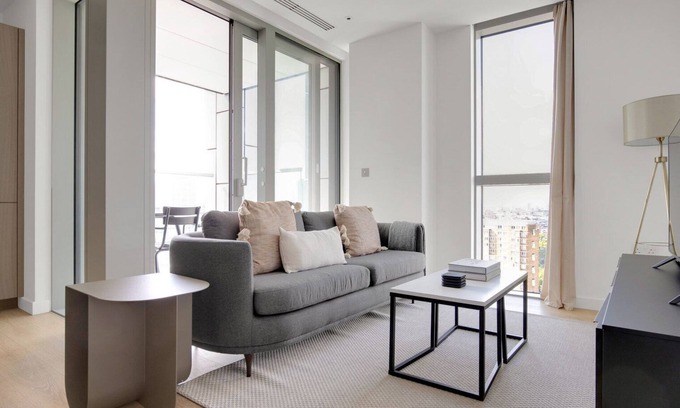 Hoxton West Apartment | Serene Old Street 1BR w/ Pool, Gym & Concierge, nr Tube, by Blueground