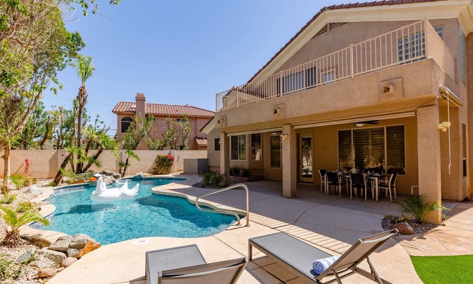 Arabian Views House | SERENE SCOTTSDALE - PRIVATE POOL AND PUTTING GREEN
