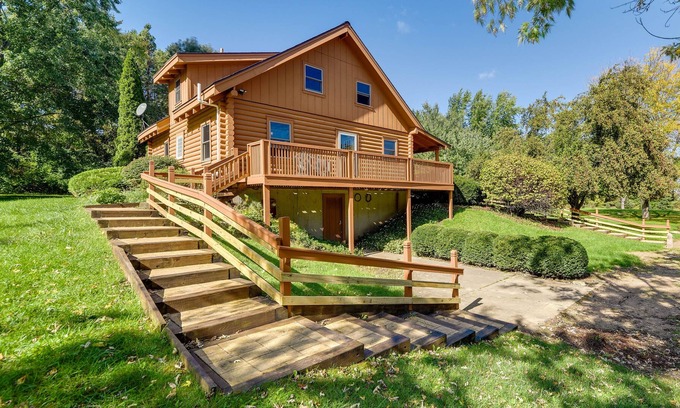 Bassett Cabin | Serene Twin Lakes Cabin w/ Fire Pit & Fireplace!
