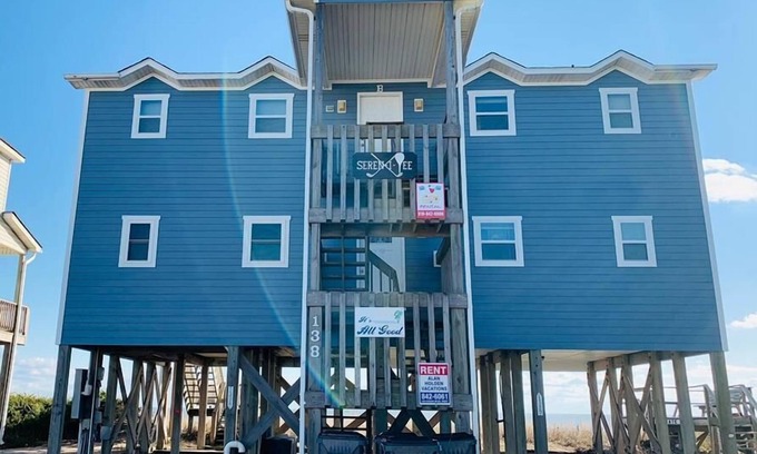 Holden Beach House | Serenitee - Fantastic Oceanfront Retreat!